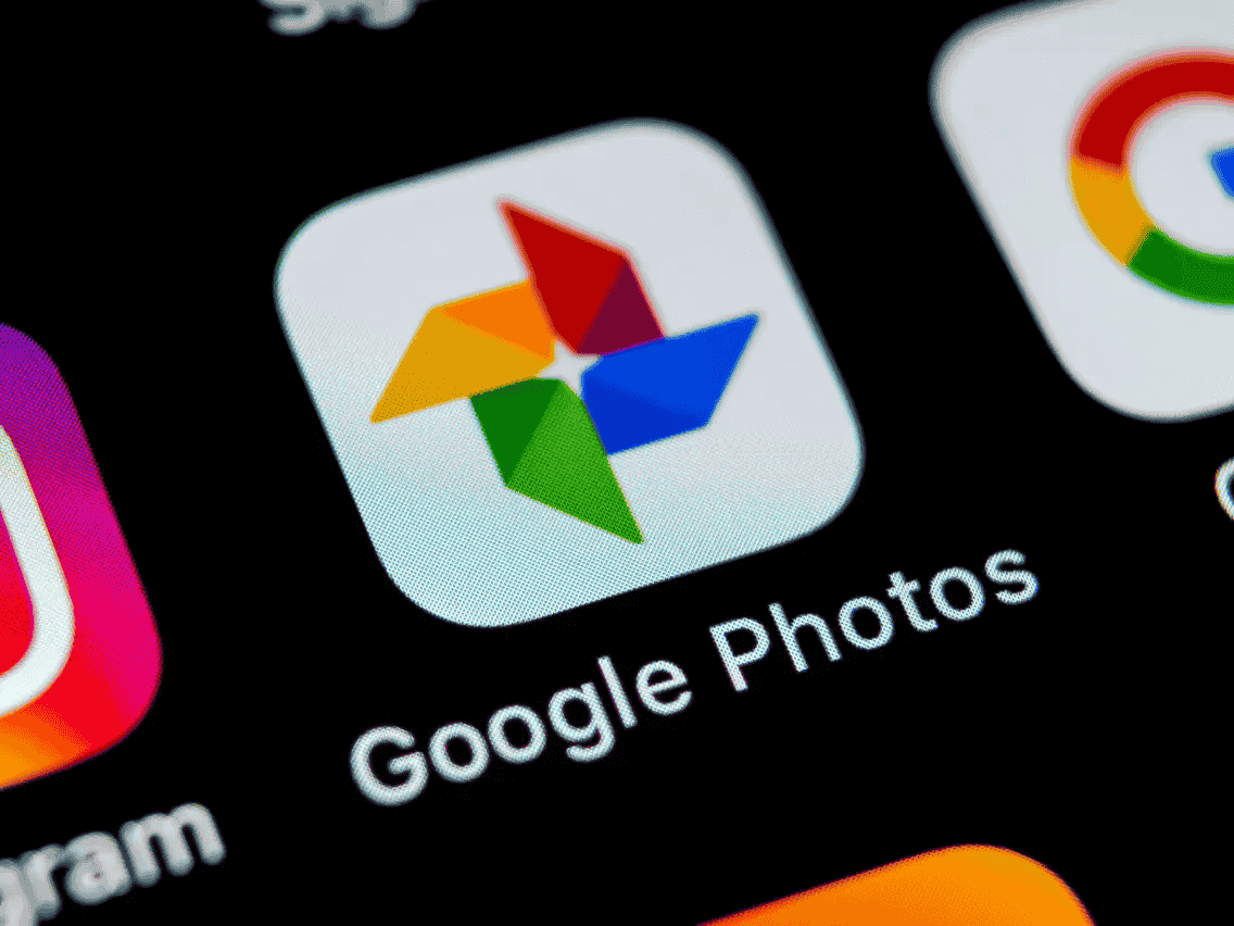 a picture of google photos app.