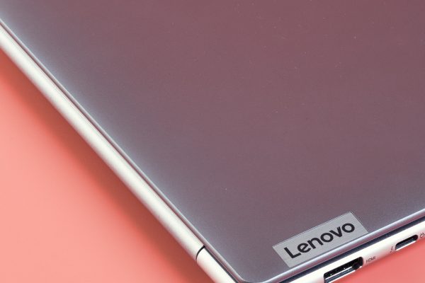 a picture of lenovo computer